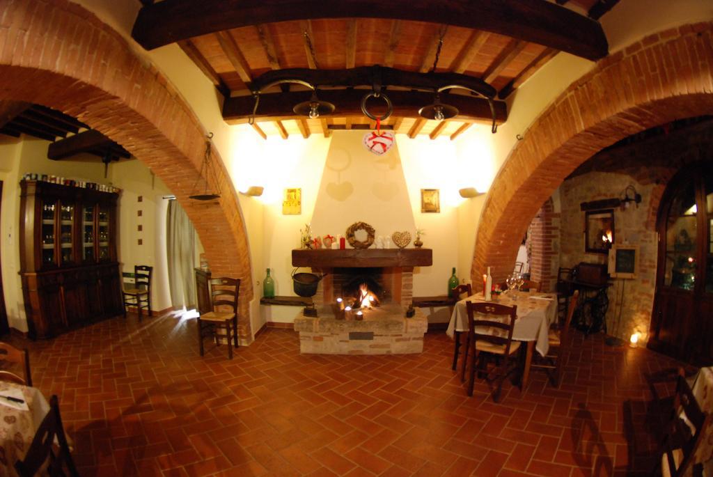 Agriturismo Scannano Serre Di Rapolano Buitenkant foto